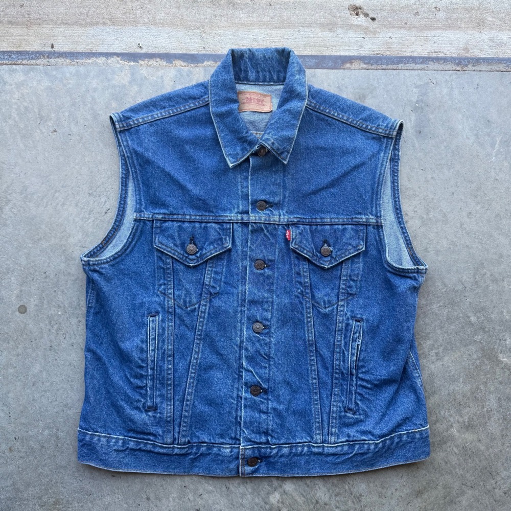Vintage Levis Denim Trucker Vest XL Made in USA Blue Jean Vest 70506